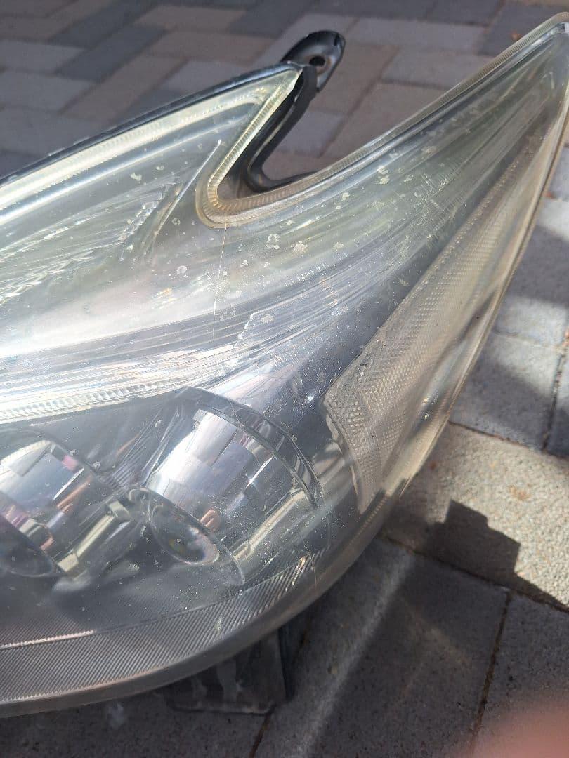 30プリウス後期　LEDヘッドライト　左右　コンピューター、車内ECU付