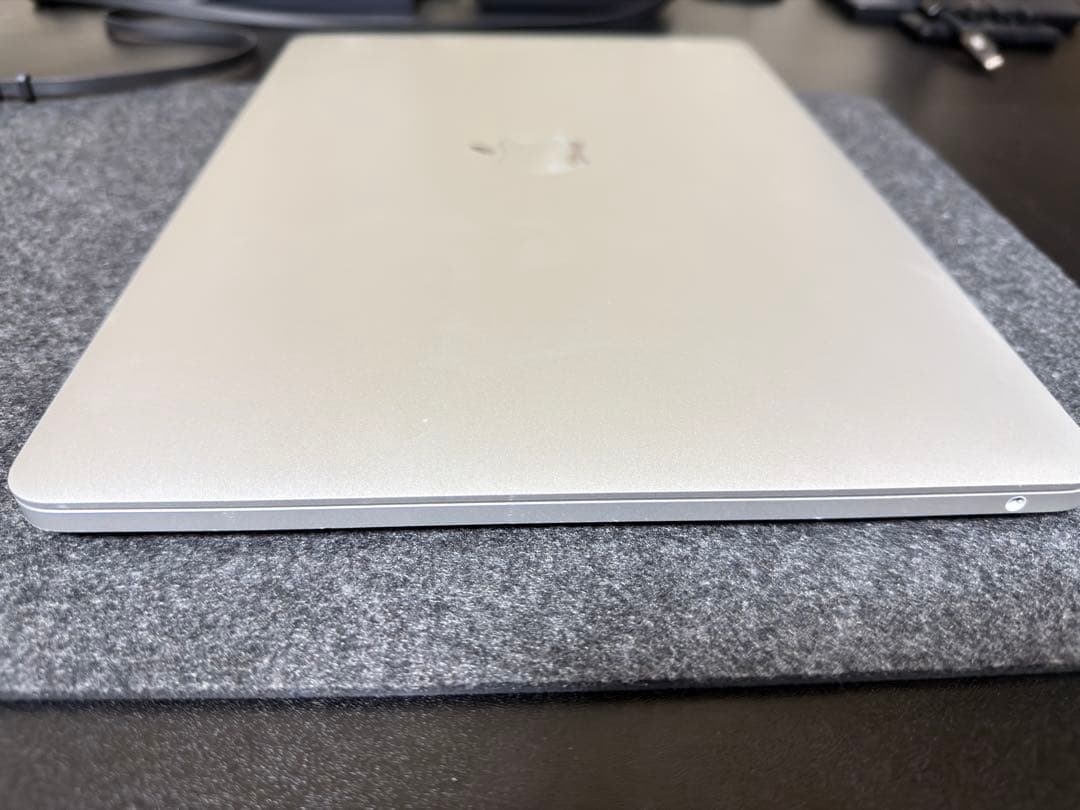 Apple MacBook Pro 13インチ シルバー　2020 インテル