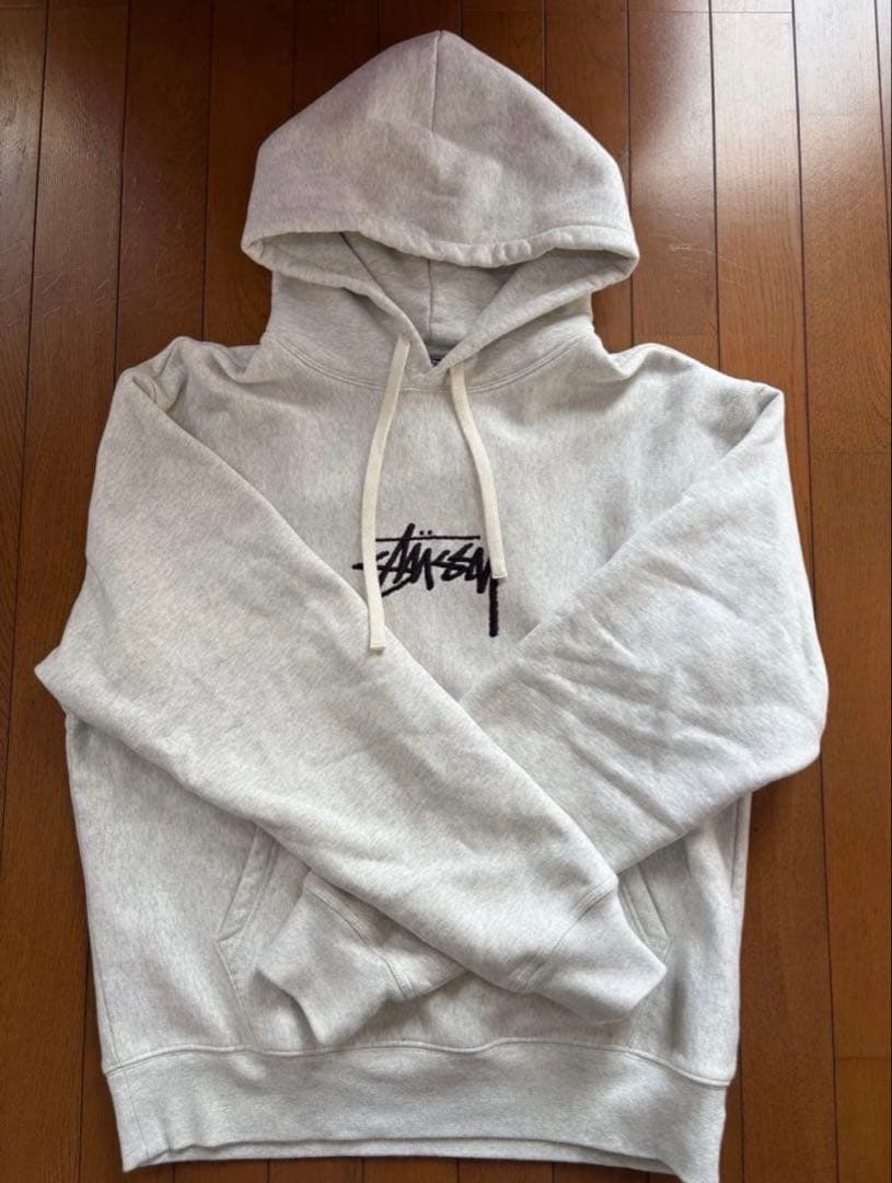 Stussyフーディー
