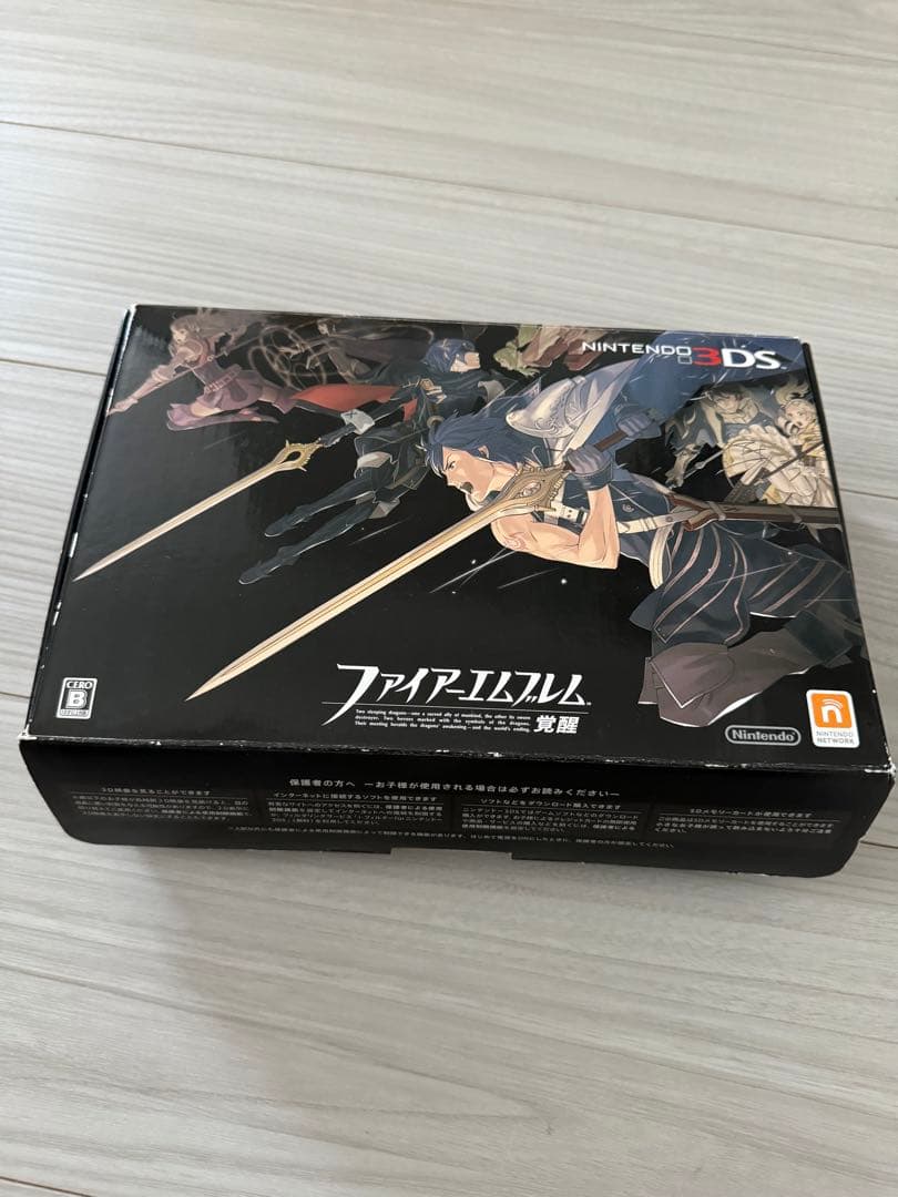 ニンテンドー3DS ファイアーエムブレム覚醒　スペシャルパック【ソフト以外有り】