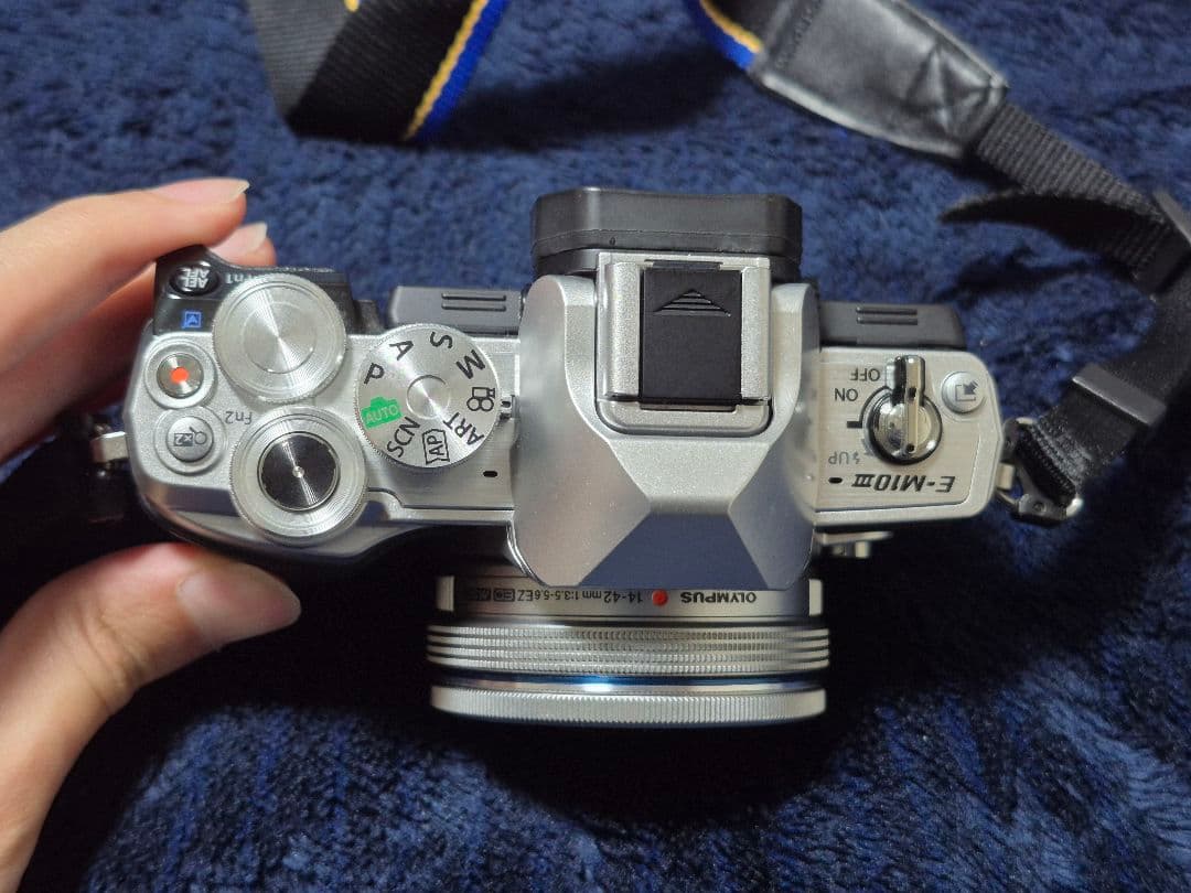 OLYMPUS OM-D E-M10 Mark iii【ダブルズームキット】