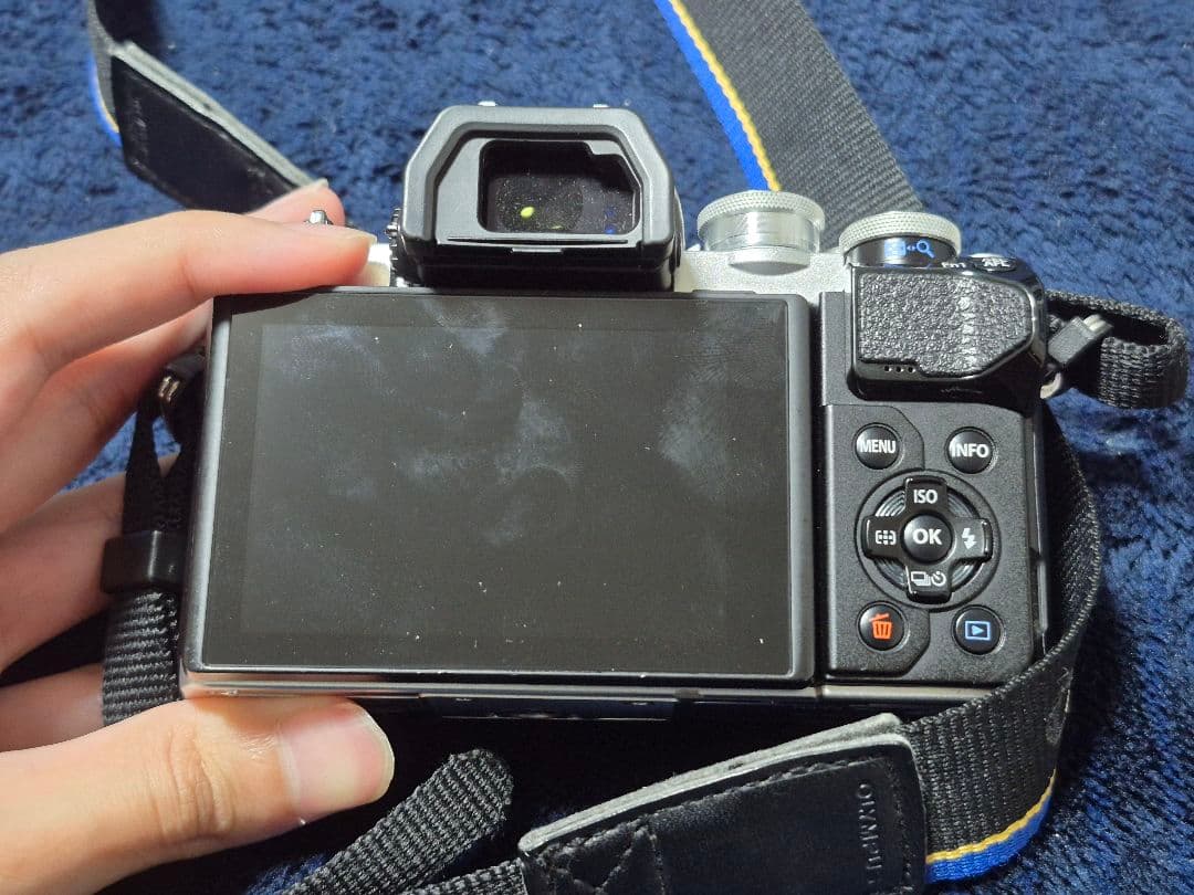 OLYMPUS OM-D E-M10 Mark iii【ダブルズームキット】