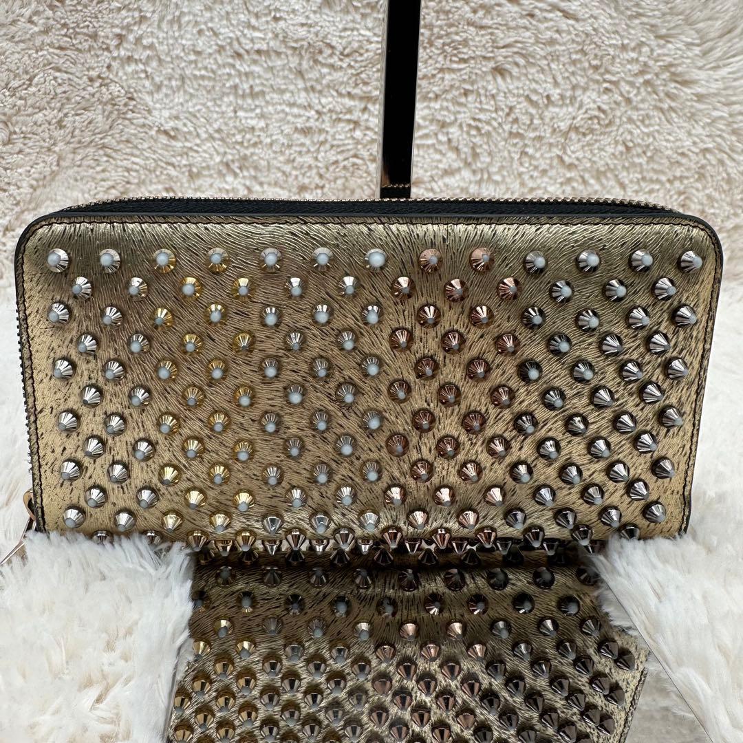 ✨人気✨ルブダン　長財布　スタッズ　パネトーネ　ラウンドジップ　マルチカラー