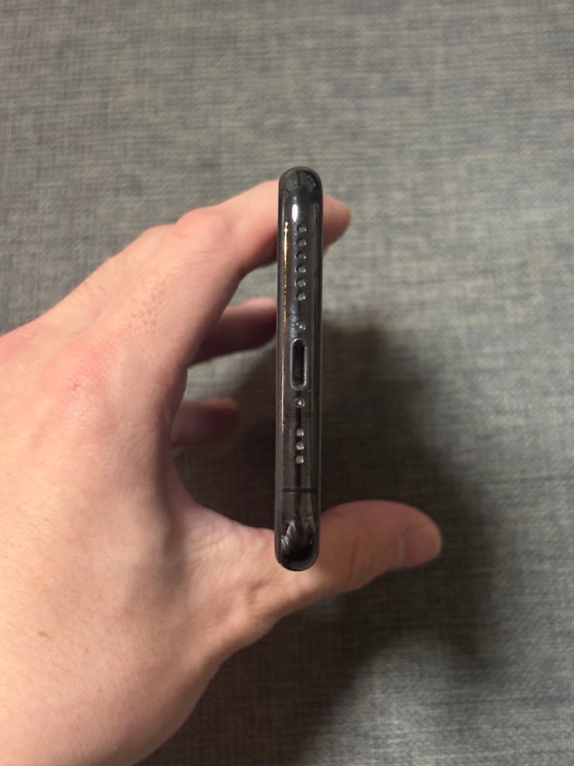 iPhone XS 本体 64GB SIMフリー　スペースグレイ