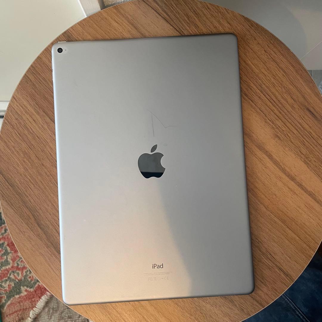 iPad Pro 12.9インチ　128GB