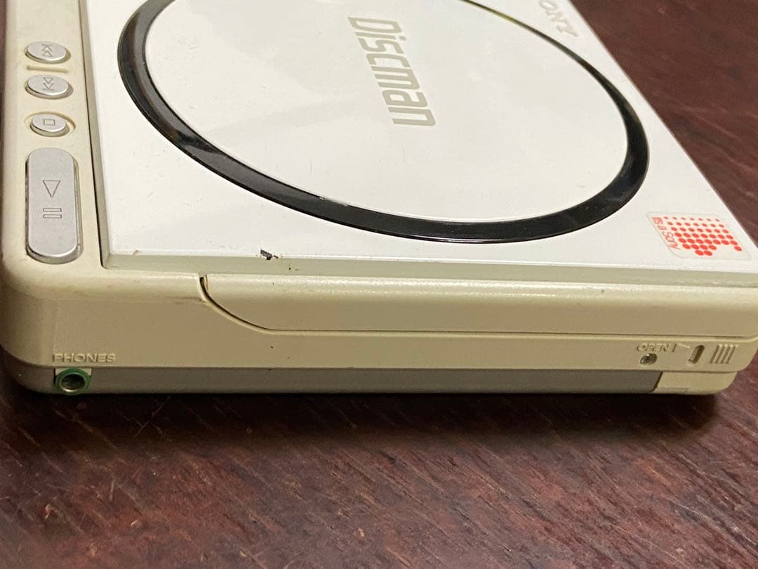 SONY DISCMAN D-40 再生確認　ジャンク扱い　ホワイト