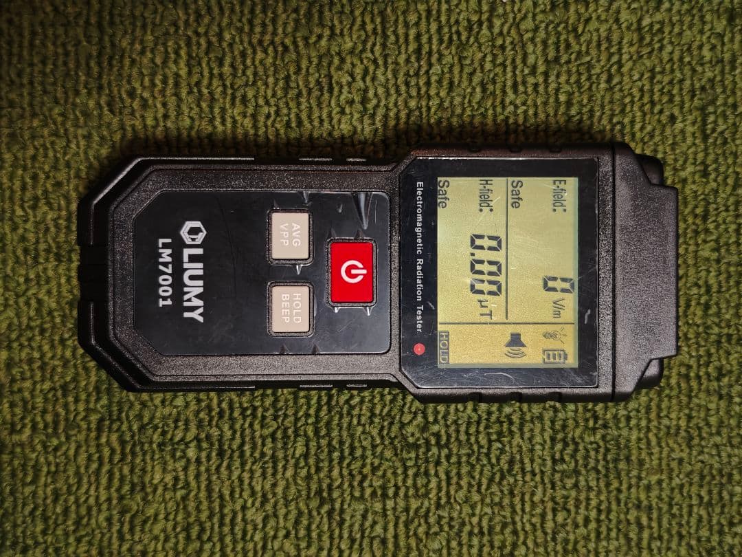 電磁波測定器　電磁波過敏症の環境調査に使用