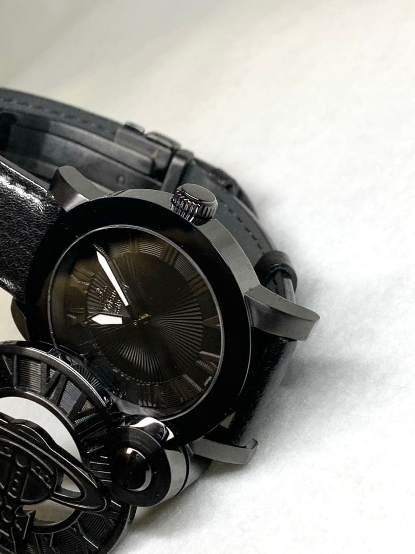 美品 ヴィヴィアンウエストウッド 腕時計 CAGEⅡ オーブ 稼働品 付属品完備