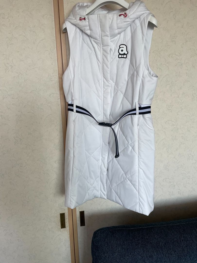 こすさま専用アルチビオ　ワンピース　中綿ベスト　白　サイズ38