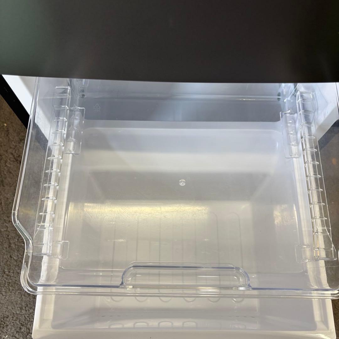 101⭕️冷蔵庫　SHARP　家電　一人暮らし　黒　設置無料　両開き　安い　小型