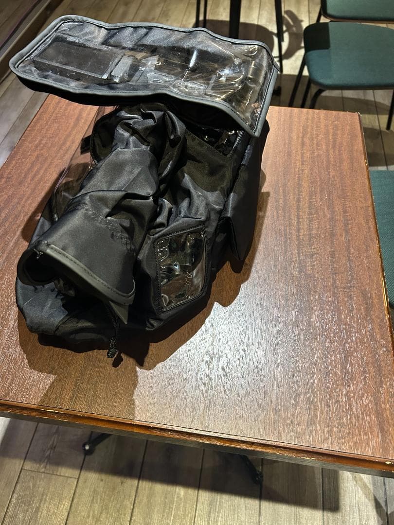 【すぅ】AG-CX350＋バッテリーパック＋ケース＋レインジャケット