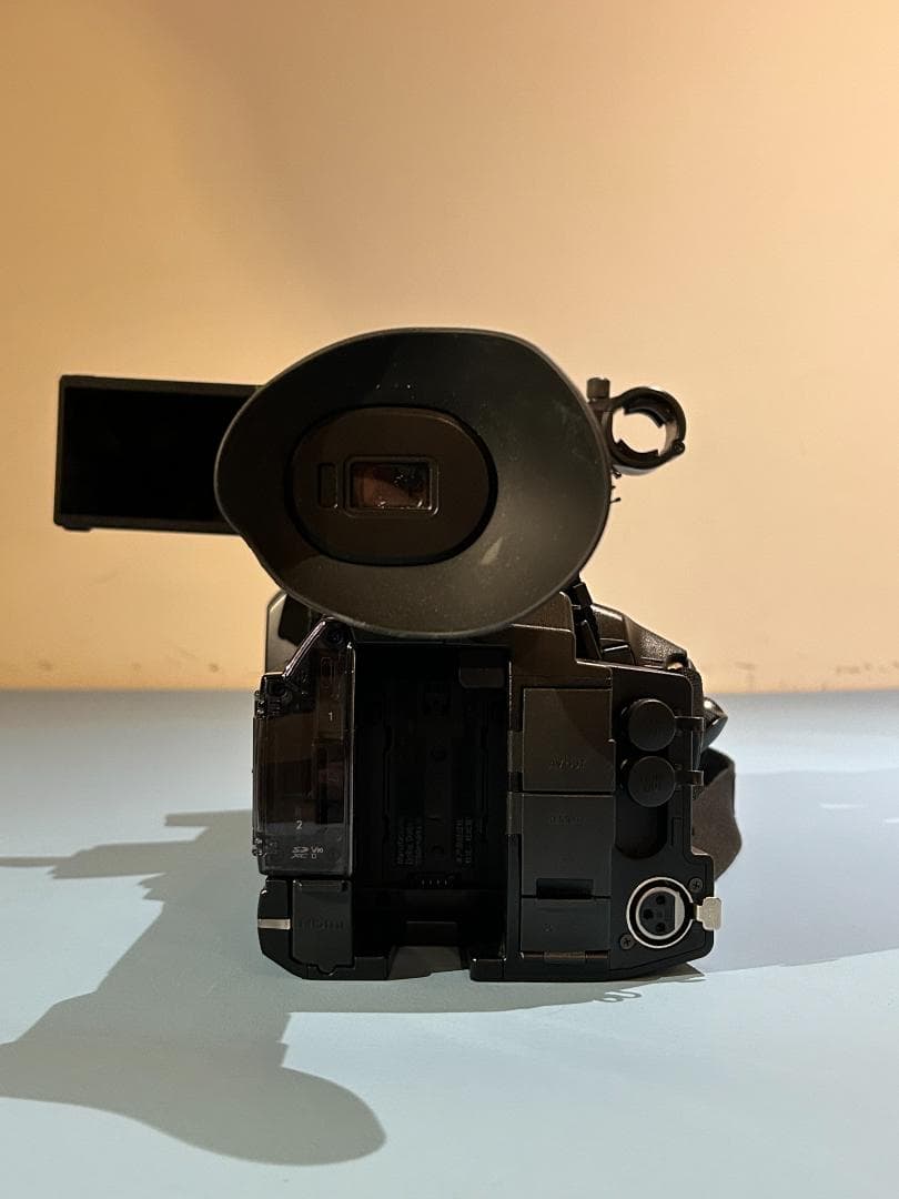 【すぅ】AG-CX350＋バッテリーパック＋ケース＋レインジャケット