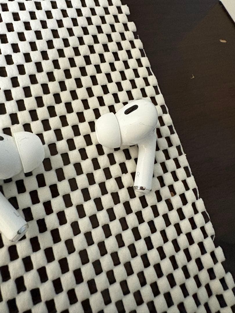 AirPods Pro第2世代　TYPE-C 本体 ホワイト 充電ケース付き