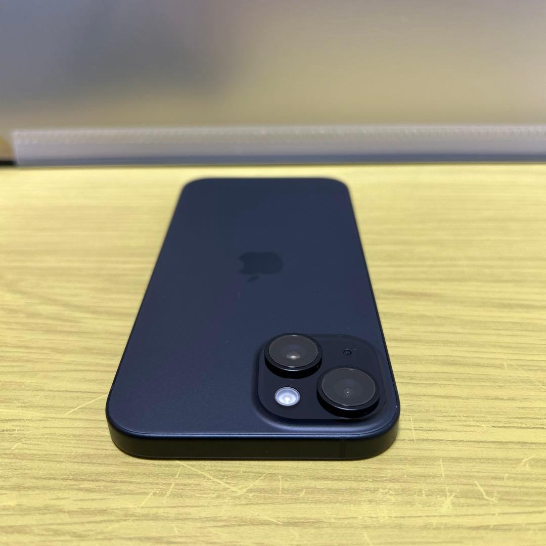 iPhone15 ブラック 128GB d50