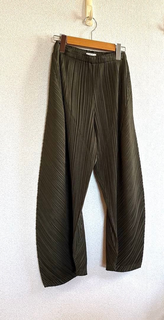 専用　　イッセイミヤケ　プリーツプリーズ　変形パンツ