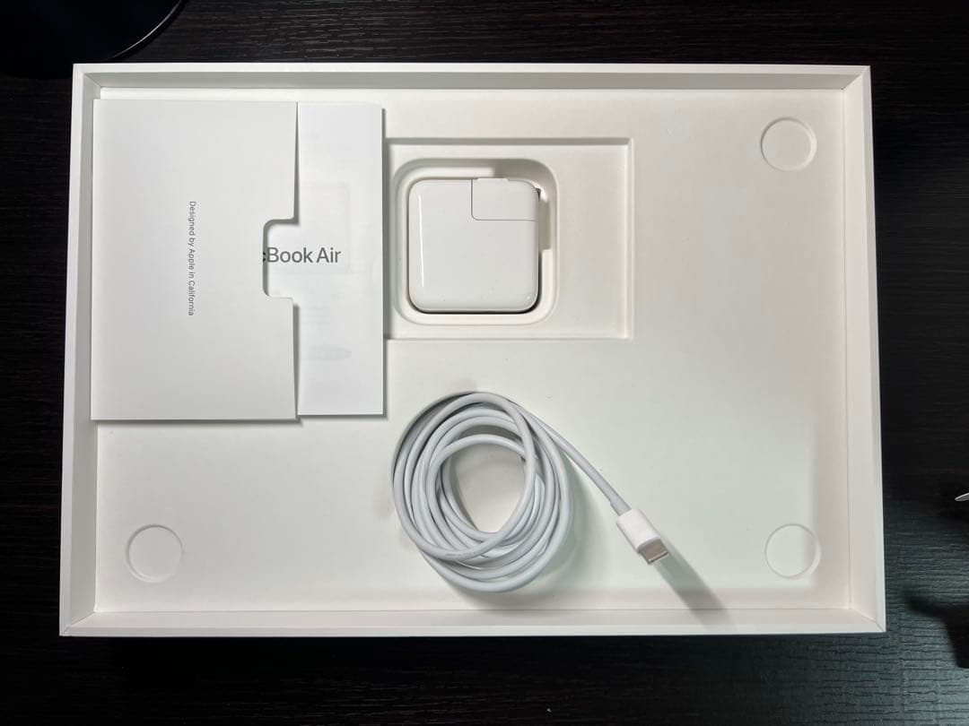 MacBook Air M1シルバー 16GBメモリー 256GB SSD