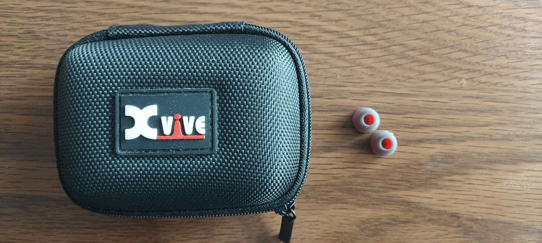 ザキヤマ Xvive エックスバイブ T9 インイヤーモニター