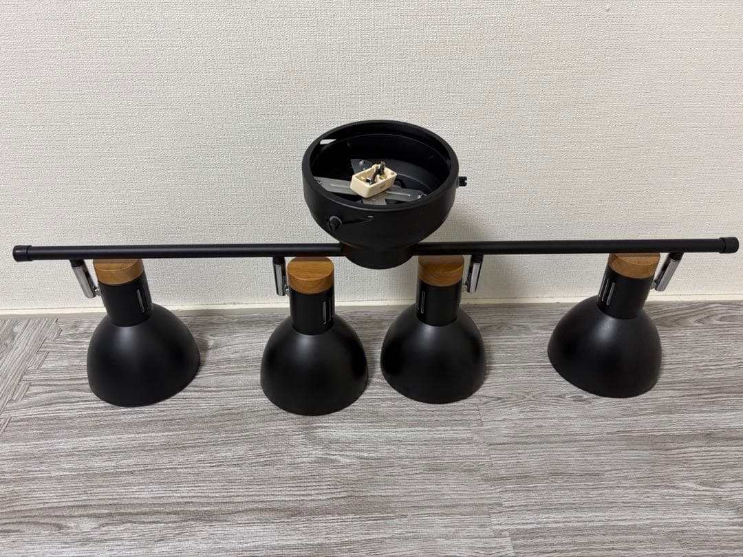 NITORI スポットライト 4灯 黒 金属 木材