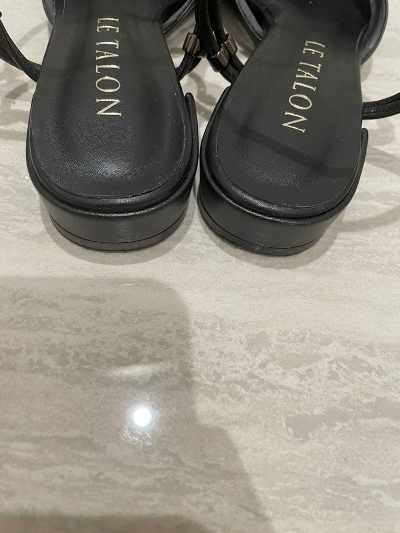 ポインテッド2WAYストラップチュールミュール　le talon