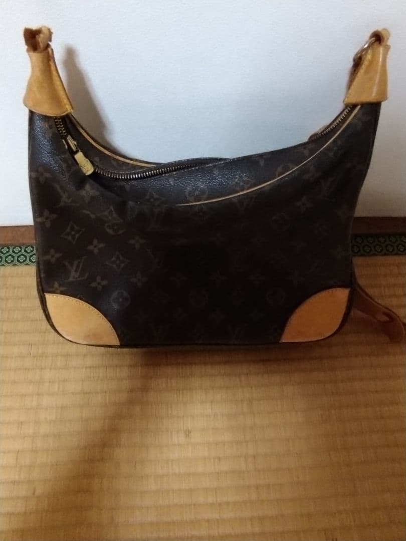 Louis Vuitton ショルダーバッグ ダークブラウン