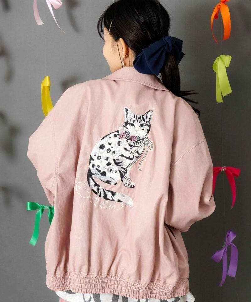 ScoLar 153771：ネコ刺繍フェイクレザー×裏地ブルゾン
