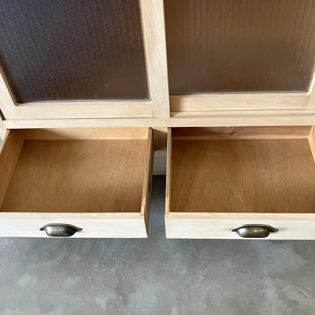 レトロ　アンティーク　古道具　古家具　剥離家具　ストリップド　食器棚　ガラス棚