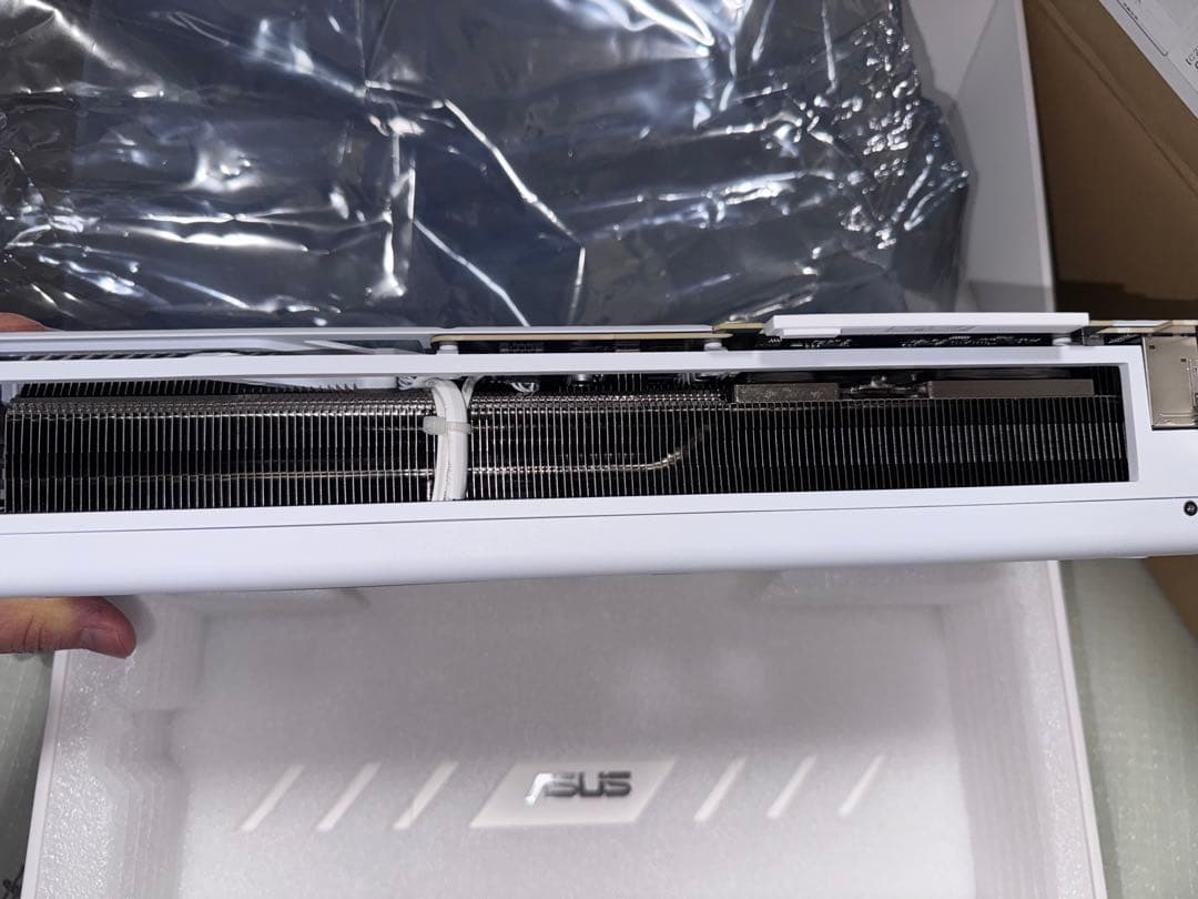 グラフィックボード・グラボ・ビデオカード ASUS ROG STRIX GeForce RTX 4080 OC