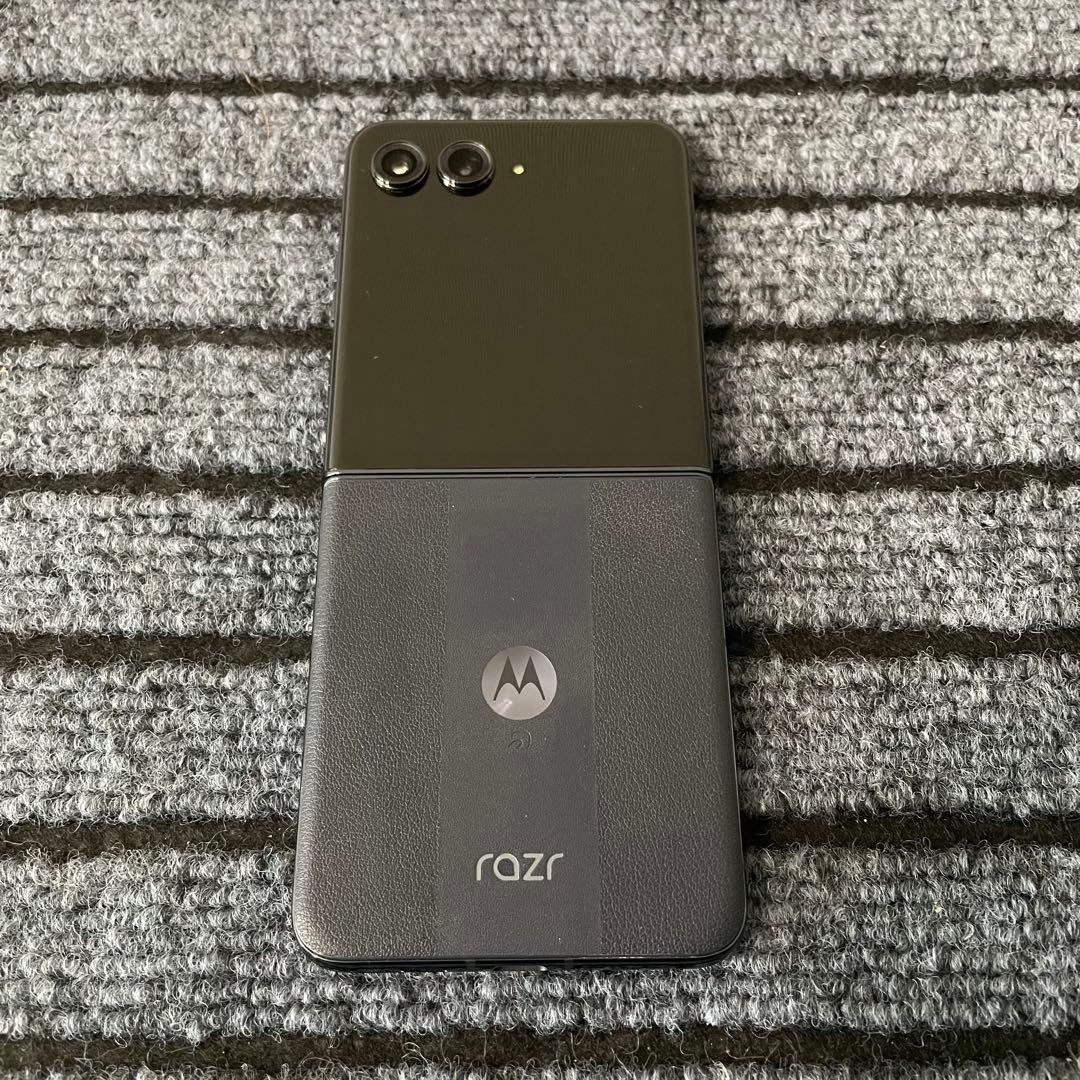 スマートフォン本体 Motorola razr50 ultra 256GB