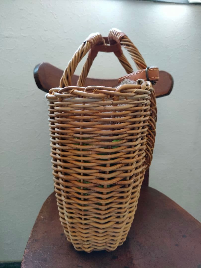 美品　ebagos エバゴス　紅籐カゴ　トートバッグ　ラビットファー