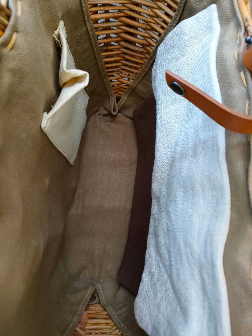 美品　ebagos エバゴス　紅籐カゴ　トートバッグ　ラビットファー