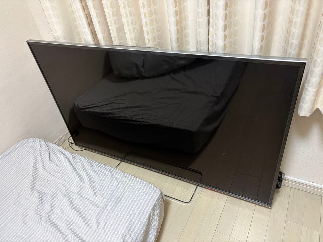 液晶テレビ
