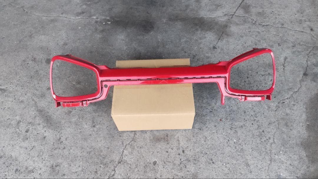 送料無料 アルト HA36 フロントグリル メガネガーニッシュ レッド 赤