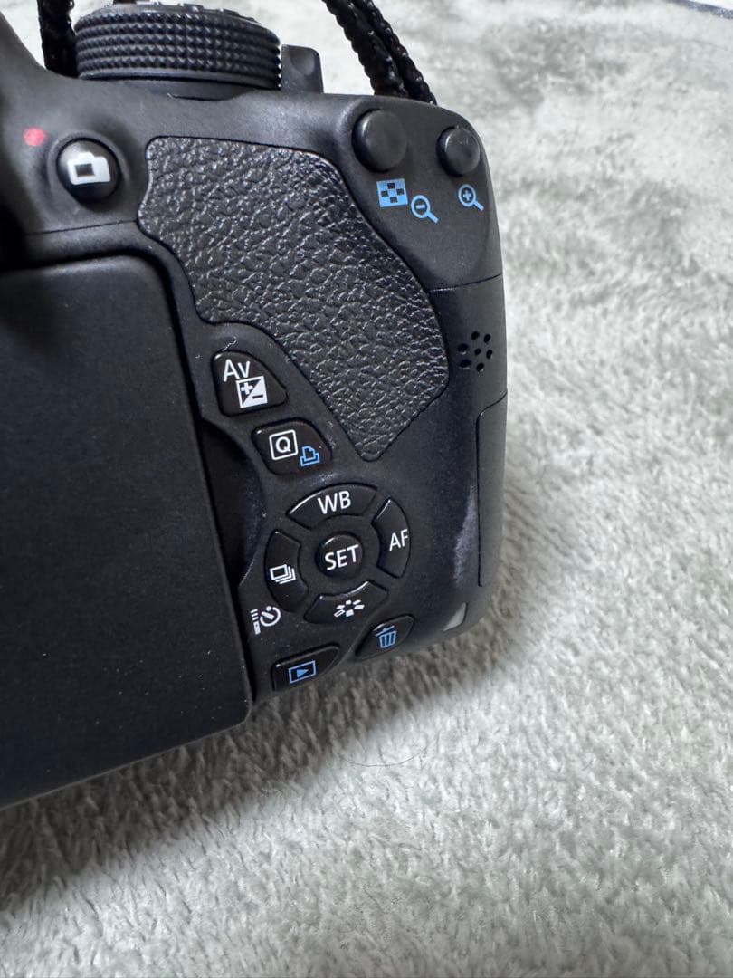 Canon EOS Kiss X7i デジタル一眼レフカメラ