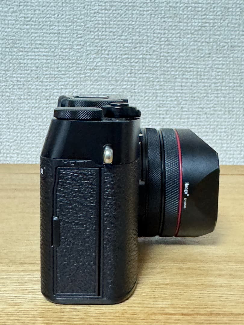 極美品 フジフィルム X100VI ショット数1100 保証付 おまけ多数