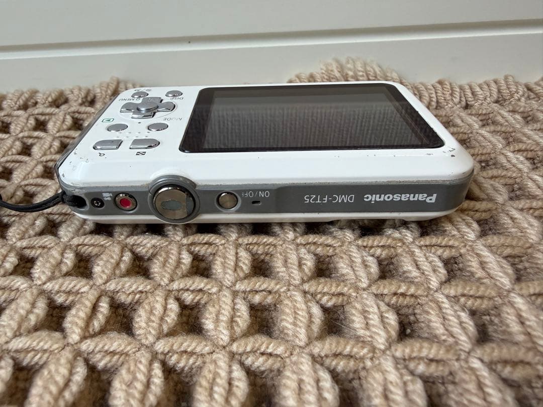 【中古】LUMIX DMC-FT25 ホワイト 防水カメラ