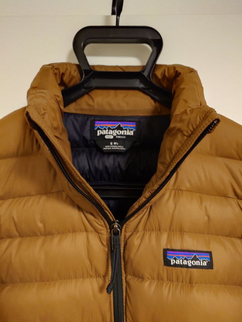 patagonia ダウンセーター　 S ブラウン