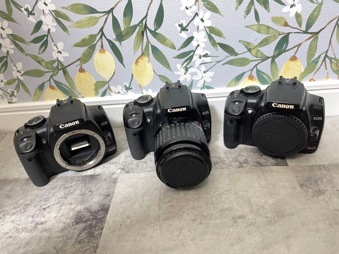 Canon EOS kiss Digital X 3台　充電器、バッテリー付き