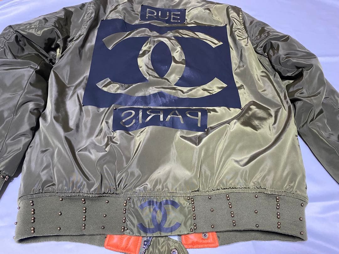 オリーブ 中綿キルティングジャンパー　サイズ記載なし