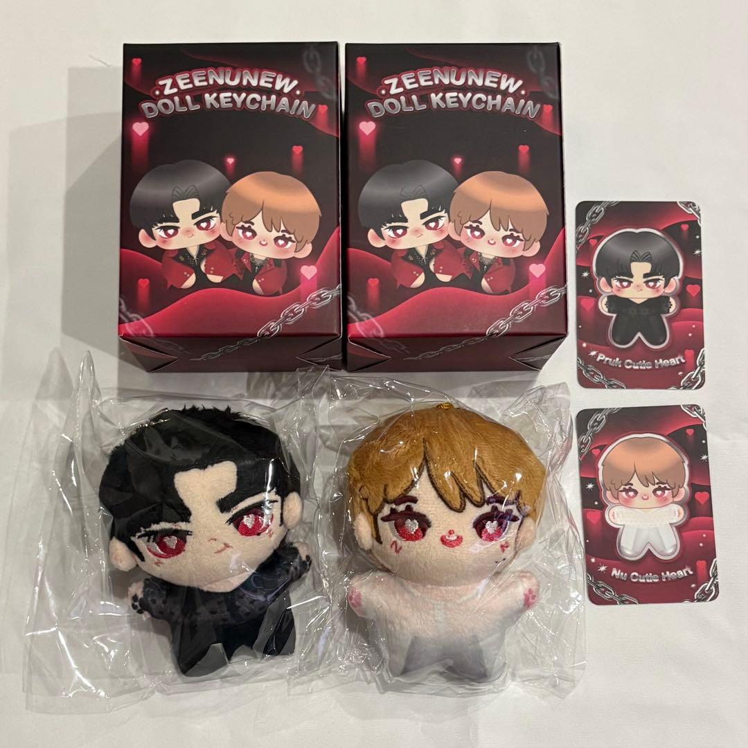 その他 ZeeNunew Doll keychain