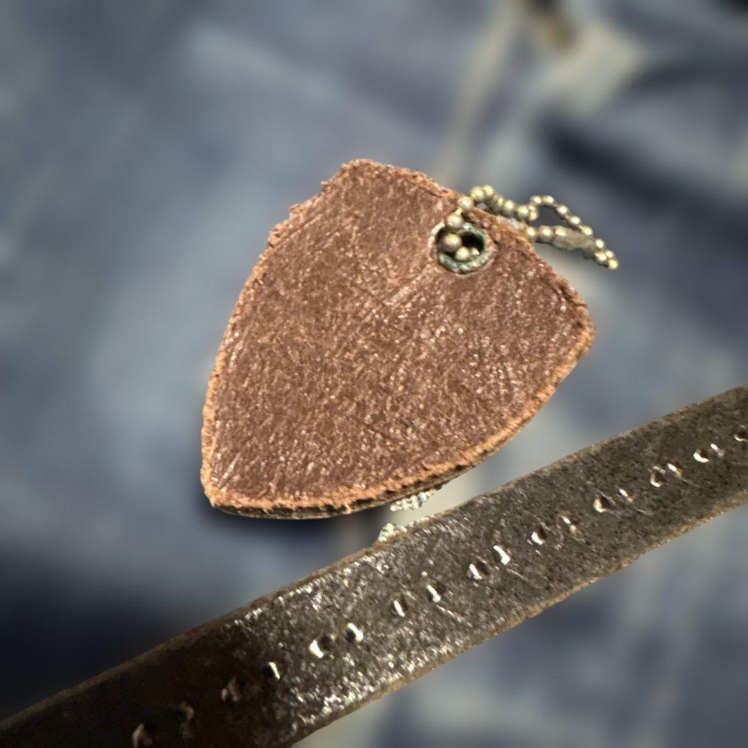 HTC レザー　ウォレットコード　ピラミッド　ブラック