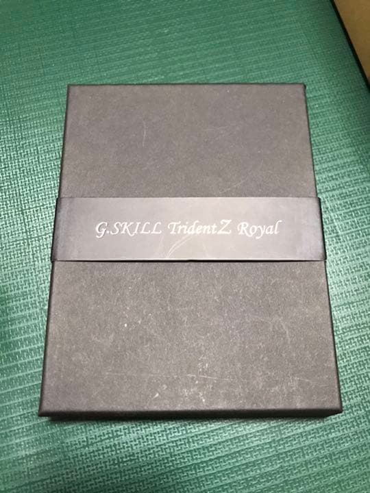 メモリー Trident Z  DDR4-4800C18D-16GTZRS