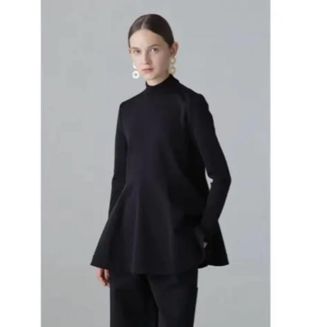 ※トップスのみ　新品　アドーア　adore エアーストレッチペプラムニット