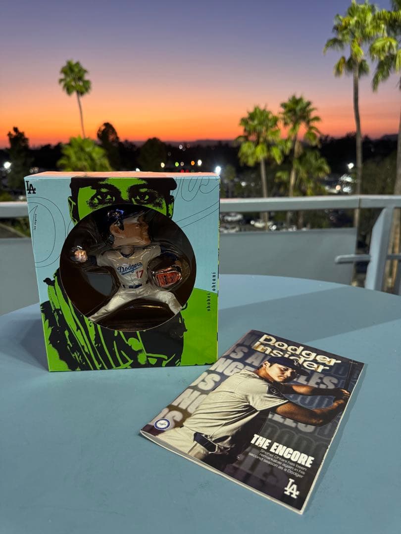 訳あり　大谷翔平　ボブルヘッド　投手　ドジャース　来場者限定　冊子付き ③