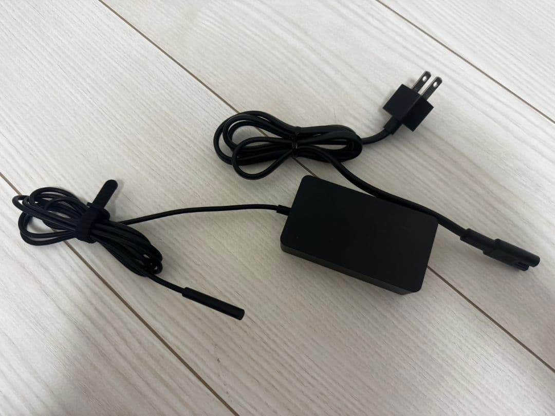 surface Pro7　プラチナ