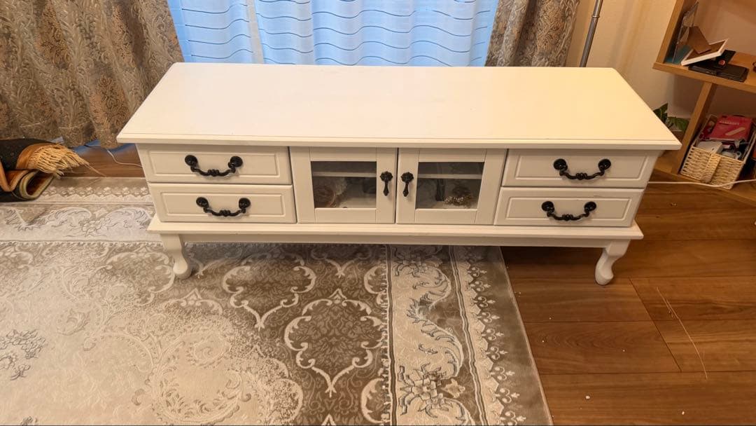 ホワイト木製テレビ台 クラシックスタイル