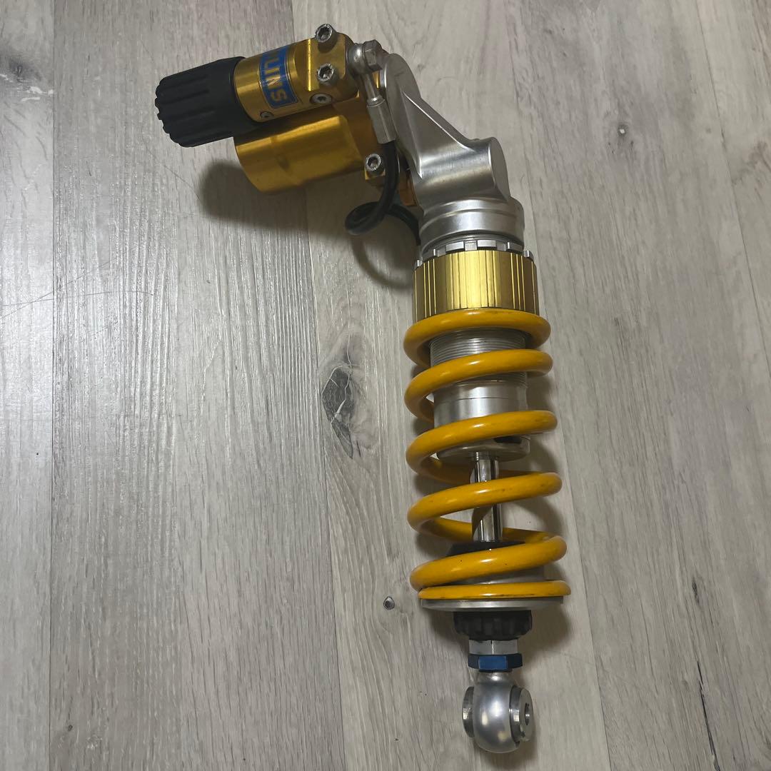 OHLINS トライアンフ　デイトナ/ストリートトリプル