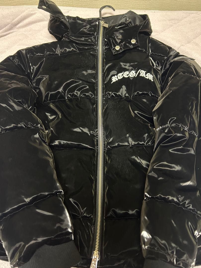 アダムスジャグラーフード付きダウンジャケット ブラック