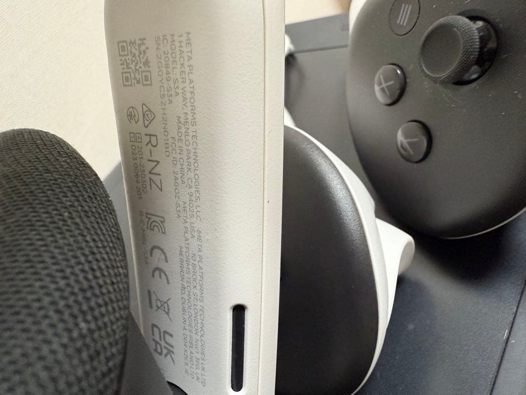  Quest 3 128GB 本体＋コントローラー