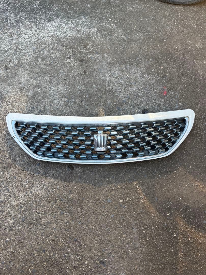 クラウン グリル　クラウン200系前期グリル