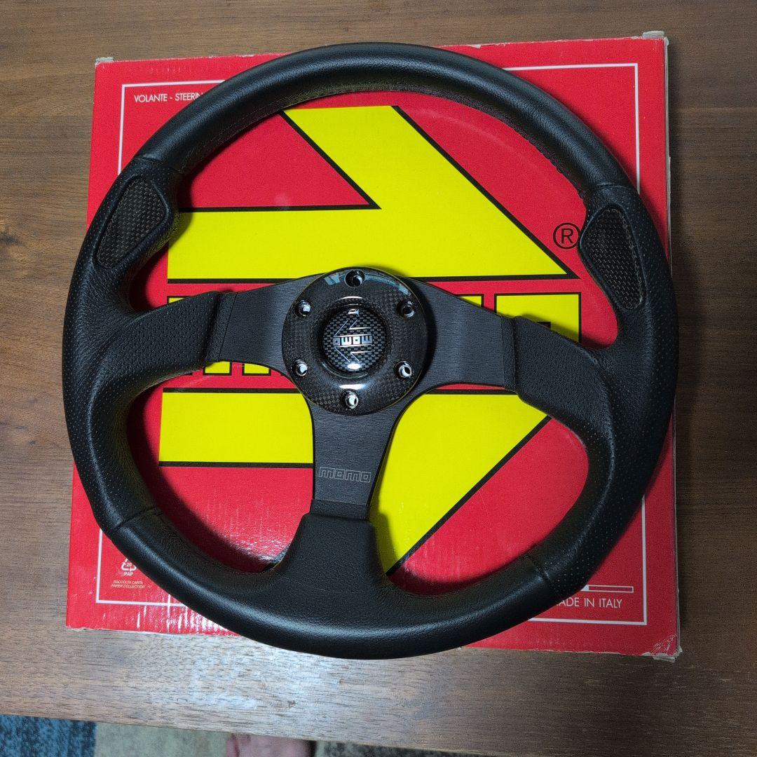 momo　JET35 J-2 モモステアリング